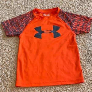 Under Armour size 4 toddler boys shirt